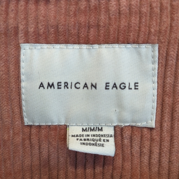 American Eagle Corduroy Cropped Button Up Shirt - Picture 4 of 4